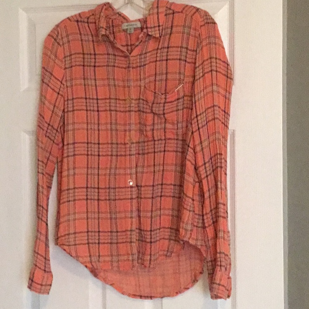 Soft, cotton, plaid button down